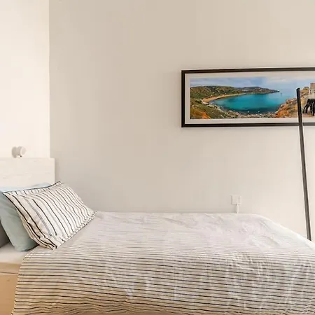 Large Apartment Sliema